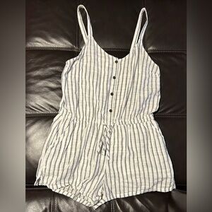 Old Navy women’s  romper size small